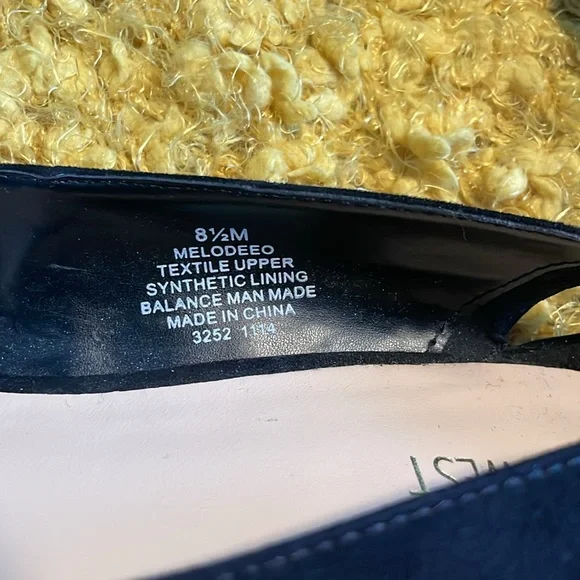 Nine West black classic pump size 8.5 tassel bow accent on back - Picture 4 of 8